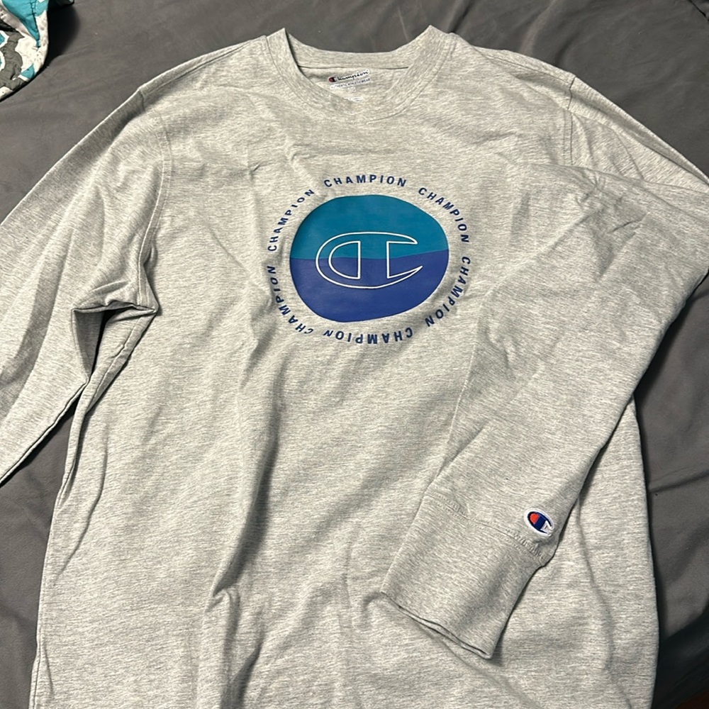NEVER WORN - champions size large